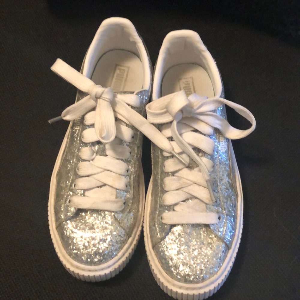 ✨✨Lightly worn Puma Shoes -8.5 ✨✨
